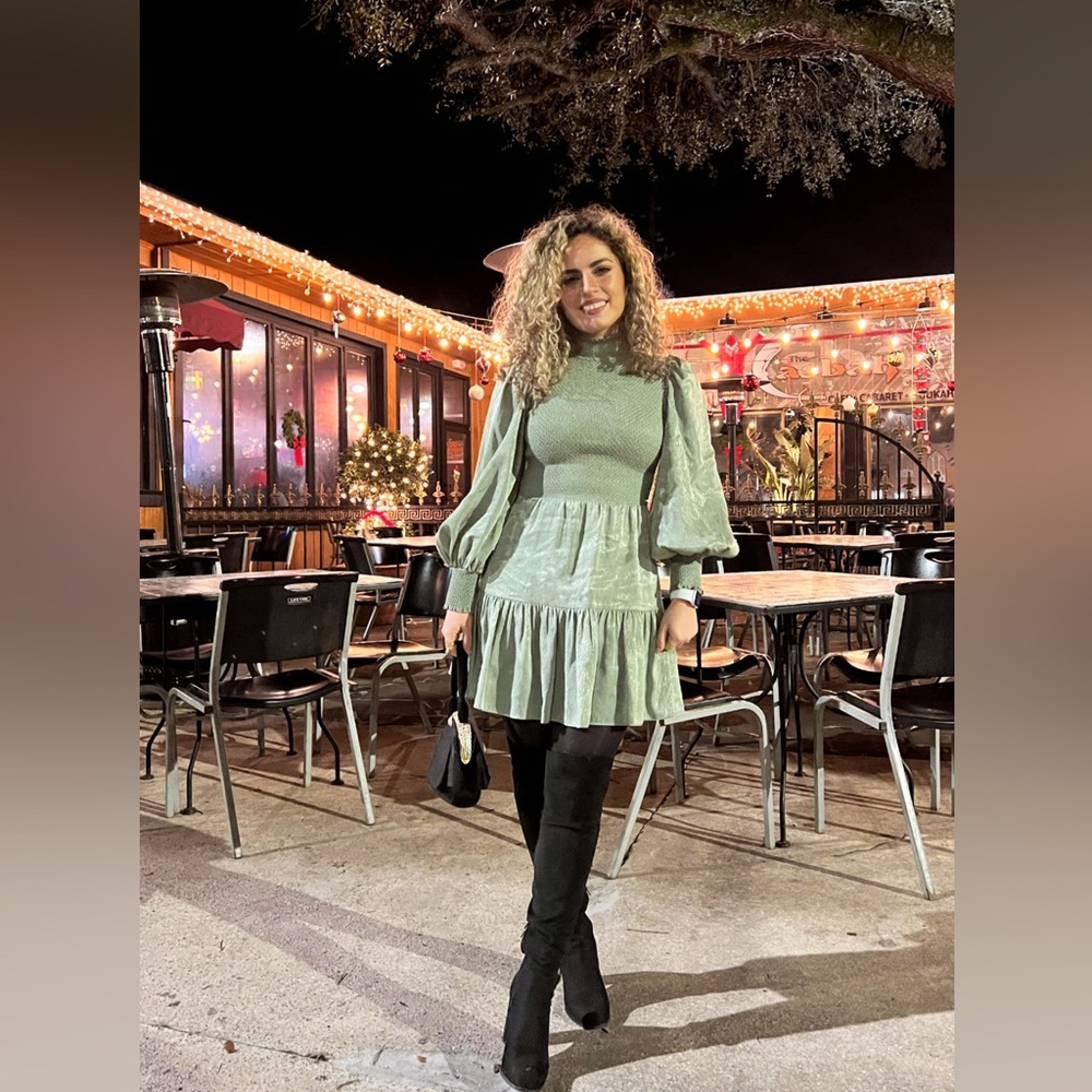 Green mini mocked dress